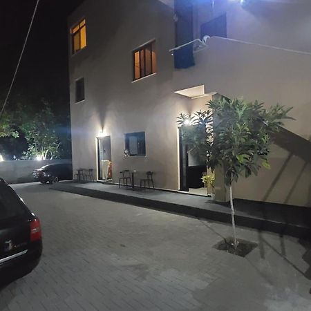 Guest House Tian & Hojz ดูร์เรส ภายนอก รูปภาพ